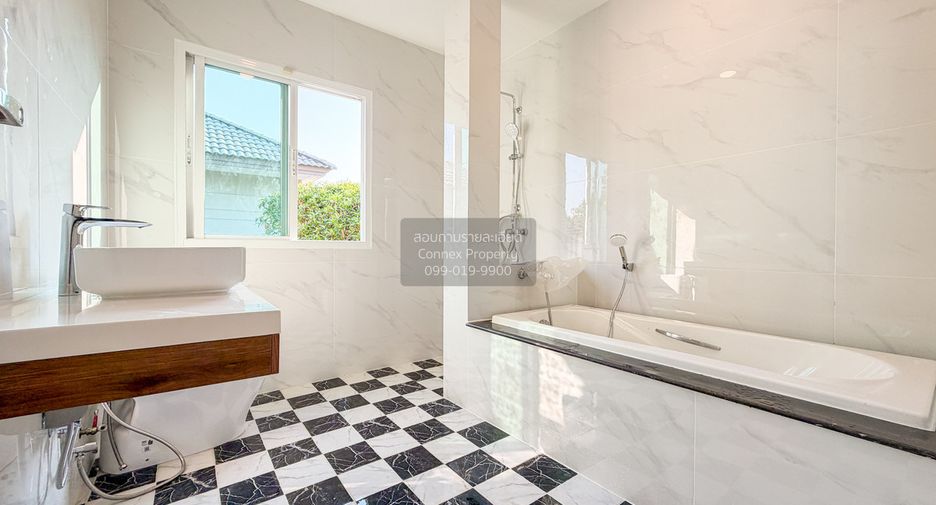 For sale 4 bedrooms house in Mueang Nonthaburi, Nonthaburi