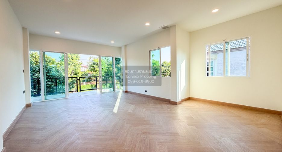 For sale 4 bedrooms house in Mueang Nonthaburi, Nonthaburi