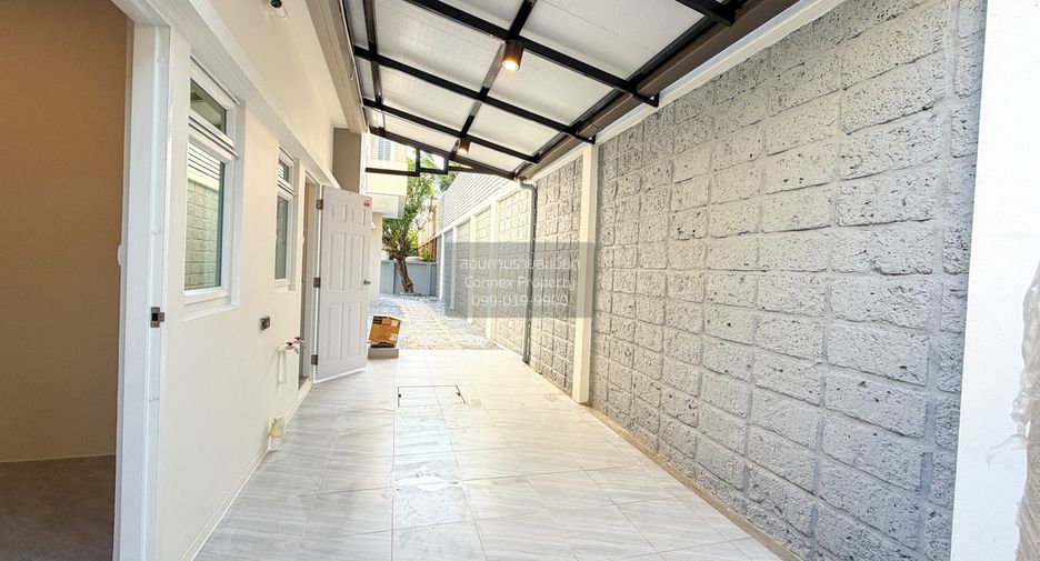 For sale 4 bedrooms house in Mueang Nonthaburi, Nonthaburi