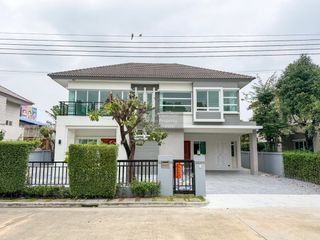 For sale 4 bedrooms house in Mueang Nonthaburi, Nonthaburi
