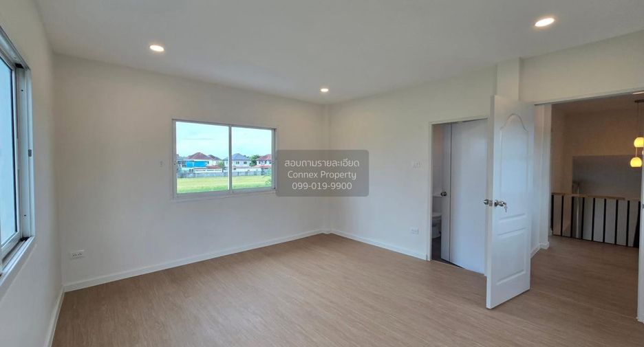 For sale 4 bedrooms house in Khlong Sam Wa, Bangkok