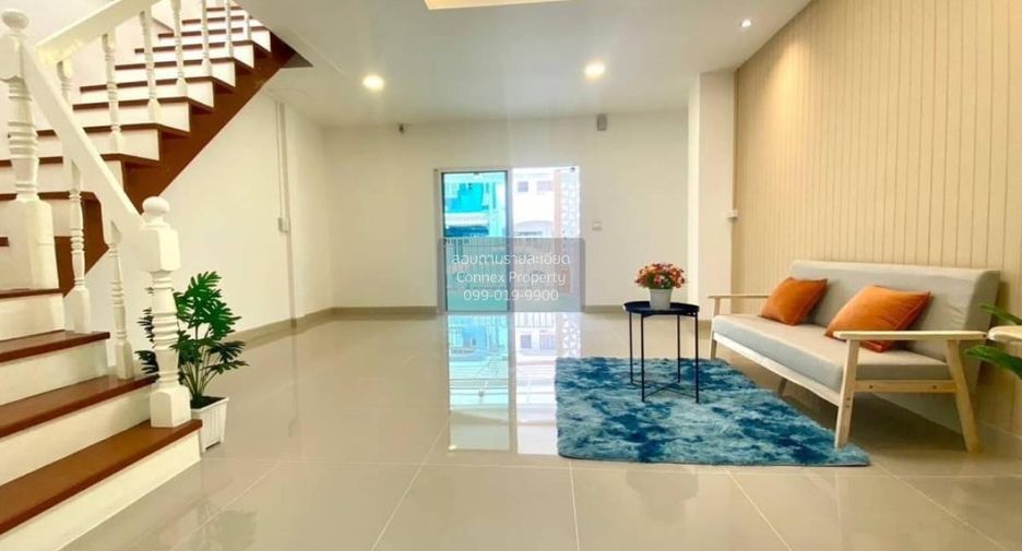 For sale 2 bedrooms townhouse in Thanyaburi, Pathum Thani