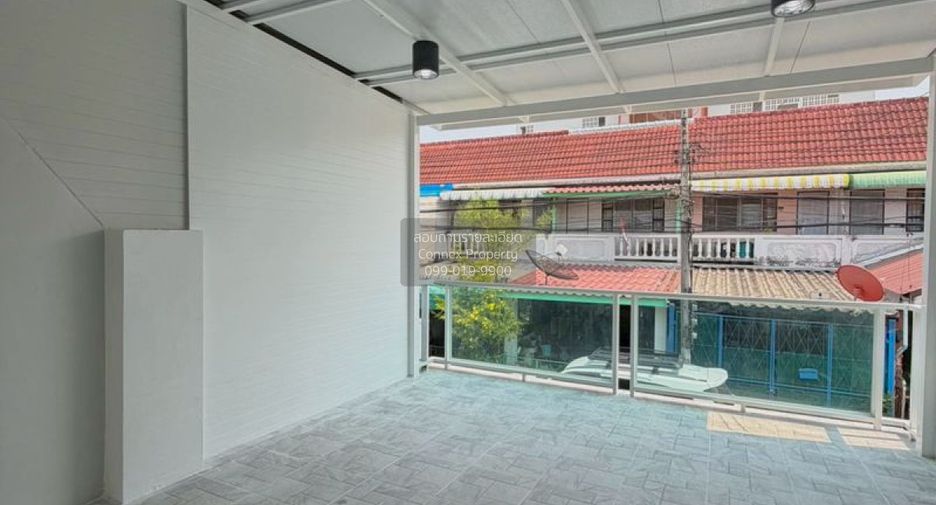 For sale 3 bedrooms townhouse in Mueang Nonthaburi, Nonthaburi