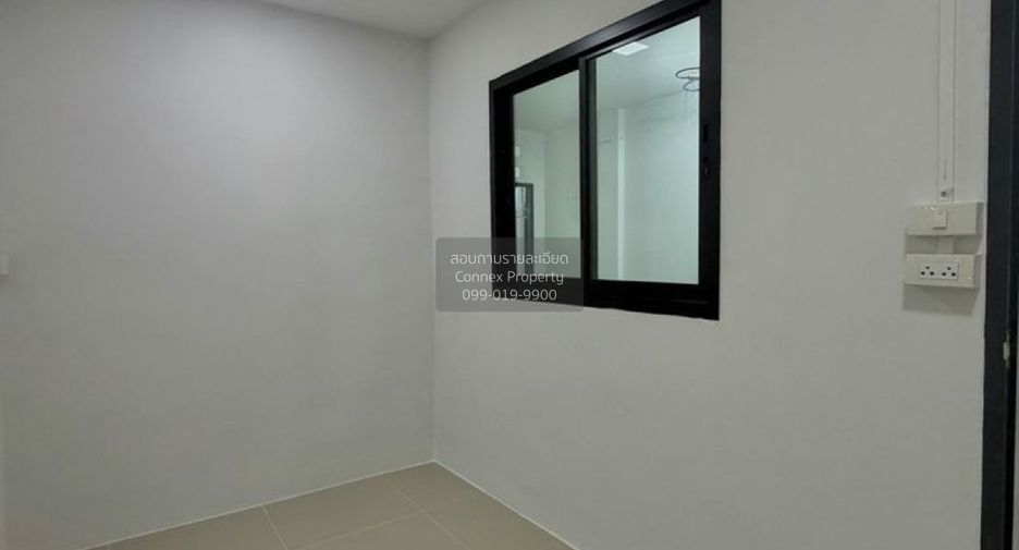 For sale 3 bedrooms townhouse in Mueang Nonthaburi, Nonthaburi