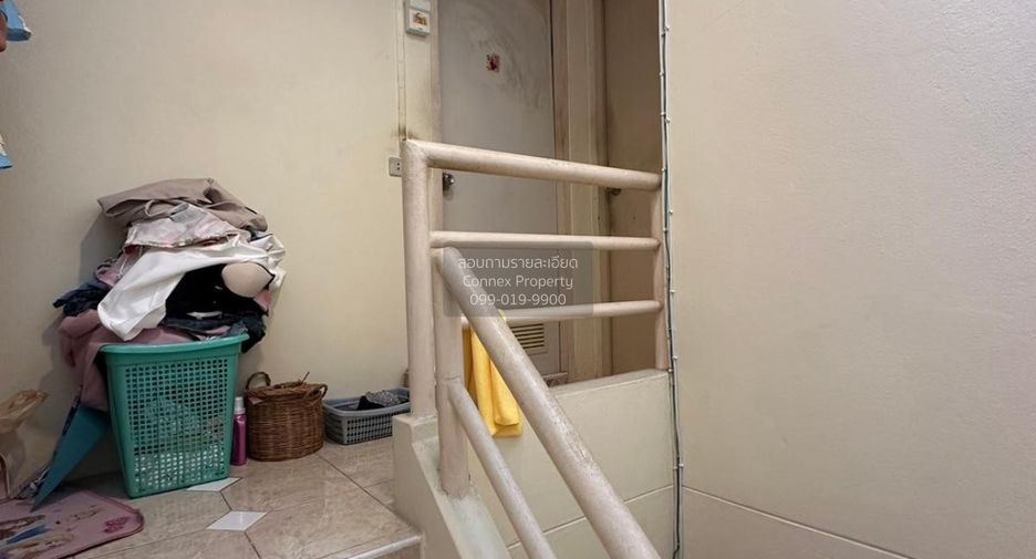 Reihenhaus zum Kauf mit 2 Zimmer in Phra Khanong, Bangkok
