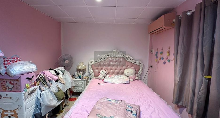 Reihenhaus zum Kauf mit 2 Zimmer in Phra Khanong, Bangkok