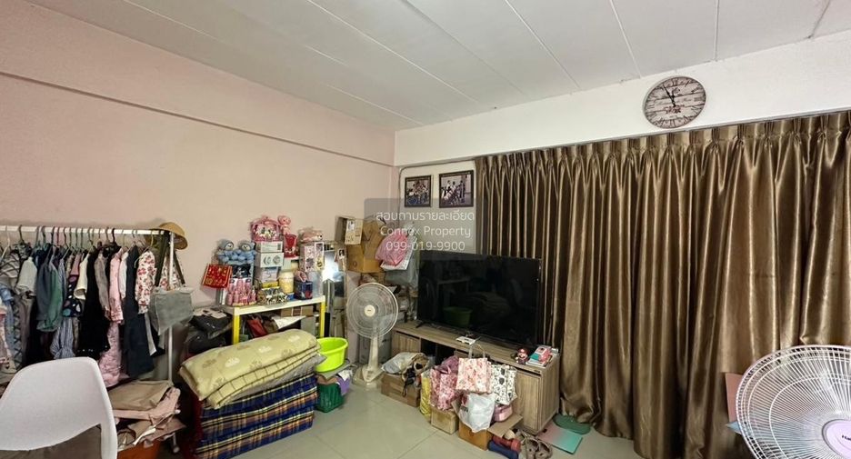 Reihenhaus zum Kauf mit 2 Zimmer in Phra Khanong, Bangkok