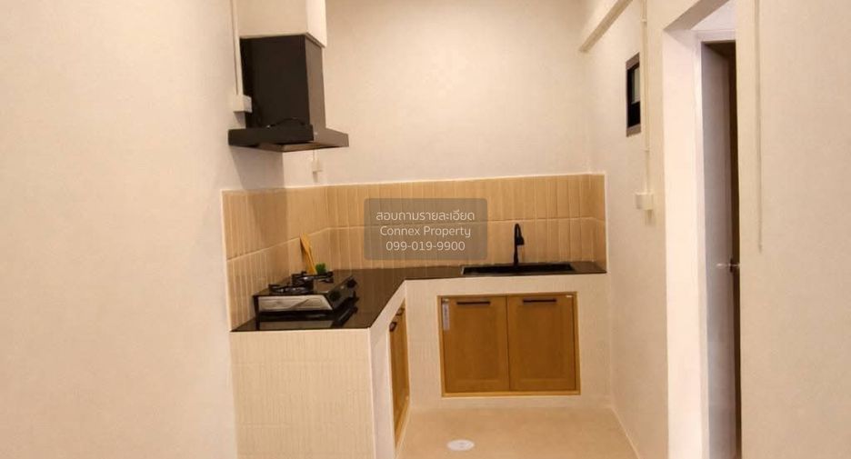 For sale 5 bedrooms townhouse in Bang Bua Thong, Nonthaburi