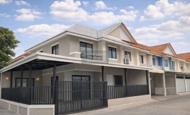 For sale 5 bedrooms townhouse in Bang Bua Thong, Nonthaburi