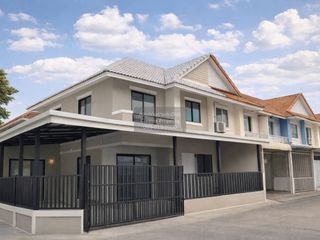 Casa adosada en venta de 5 habitaciones en Bang Bua Thong, Nonthaburi