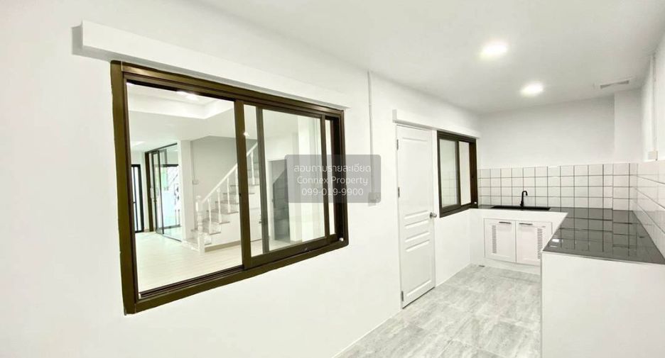 For sale 4 bedrooms townhouse in Bang Bua Thong, Nonthaburi