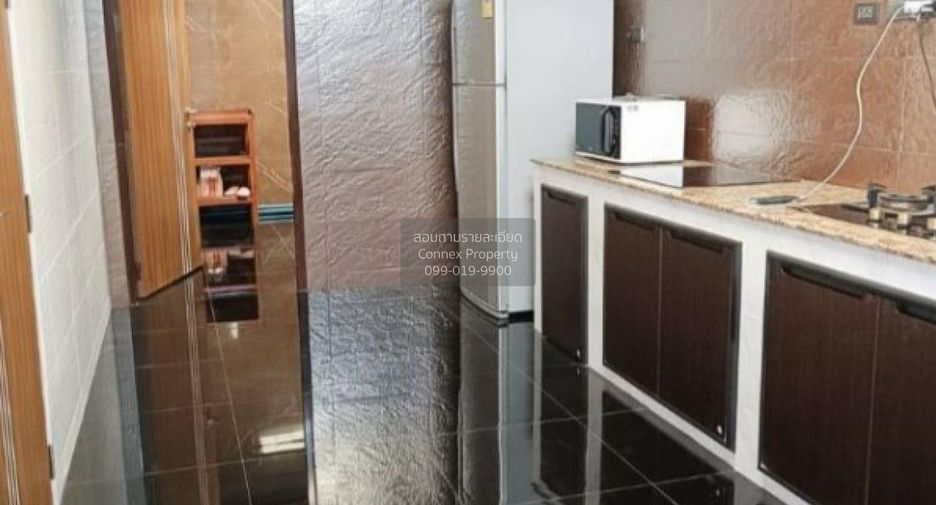 Casa en venta de 3 habitaciones en Bang Khae, Bangkok