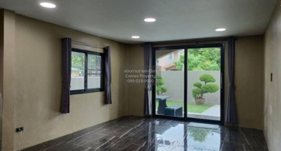 Casa en venta de 3 habitaciones en Bang Khae, Bangkok
