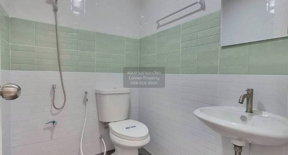 Casa adosada en venta de 4 habitaciones en Bang Yai, Nonthaburi