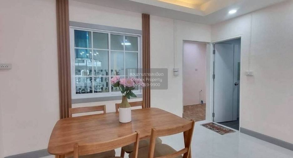 Casa adosada en venta de 4 habitaciones en Bang Yai, Nonthaburi