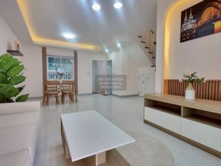 Casa adosada en venta de 4 habitaciones en Bang Yai, Nonthaburi