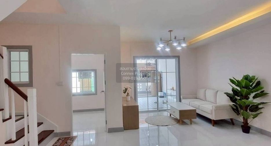 Casa adosada en venta de 4 habitaciones en Bang Yai, Nonthaburi