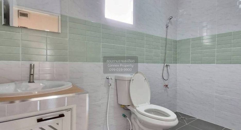 Casa adosada en venta de 4 habitaciones en Bang Yai, Nonthaburi