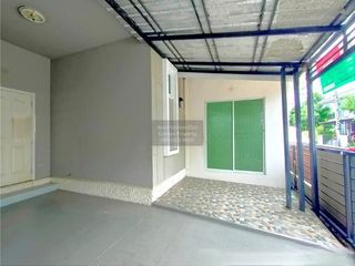 Haus zum Kauf mit 3 Zimmer in Lam Luk Ka, Pathum Thani