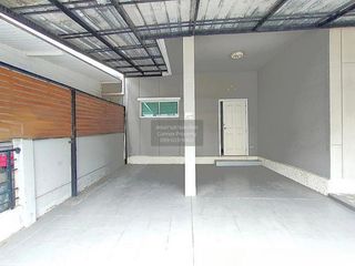 Haus zum Kauf mit 3 Zimmer in Lam Luk Ka, Pathum Thani