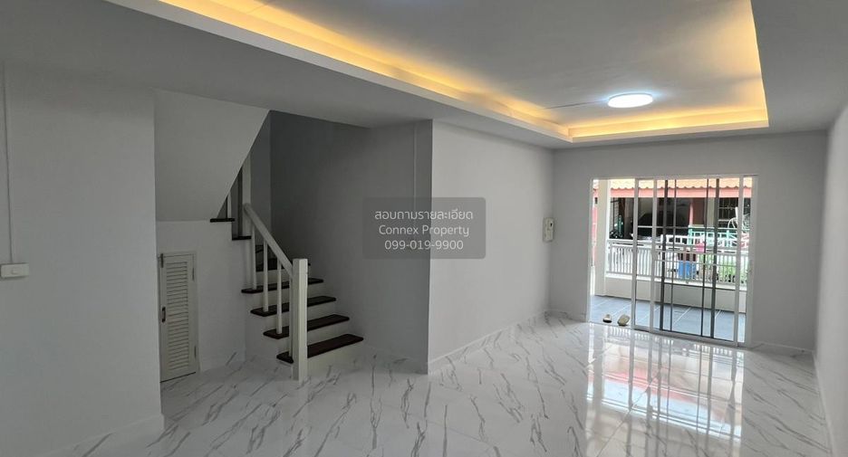 Casa adosada en venta de 3 habitaciones en Bang Yai, Nonthaburi