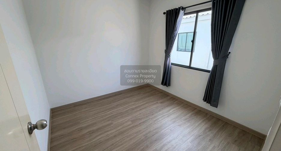 For sale 3 bedrooms townhouse in Khlong Luang, Pathum Thani