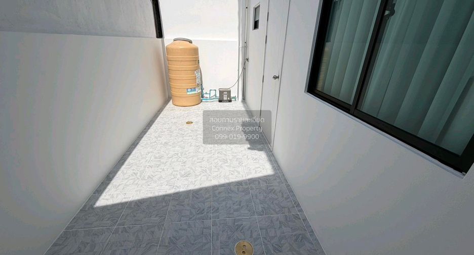 For sale 3 bedrooms townhouse in Khlong Luang, Pathum Thani