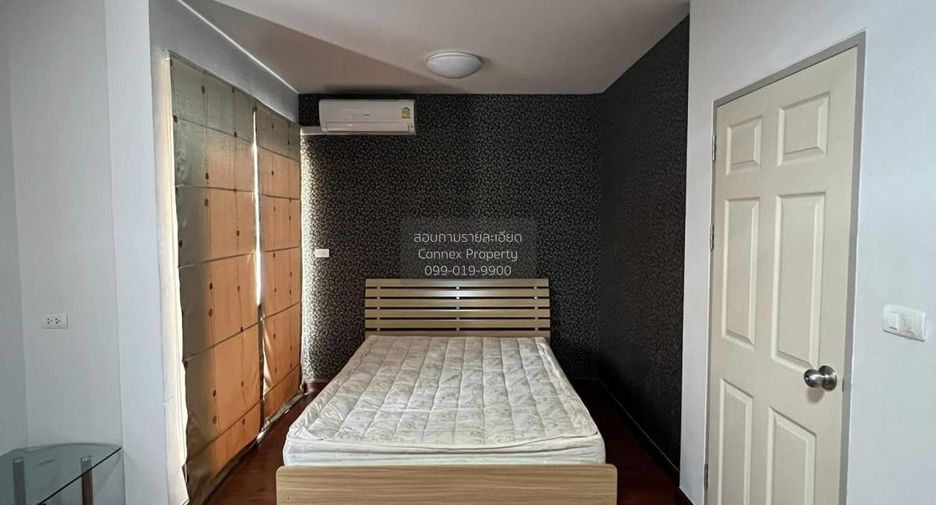 Casa adosada en venta de 3 habitaciones en Phasi Charoen, Bangkok