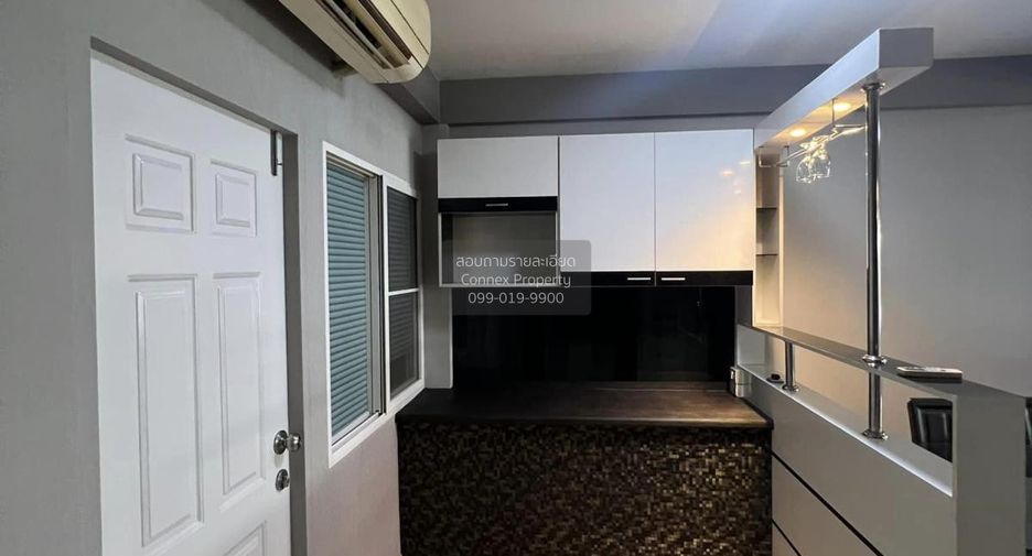Casa adosada en venta de 3 habitaciones en Phasi Charoen, Bangkok
