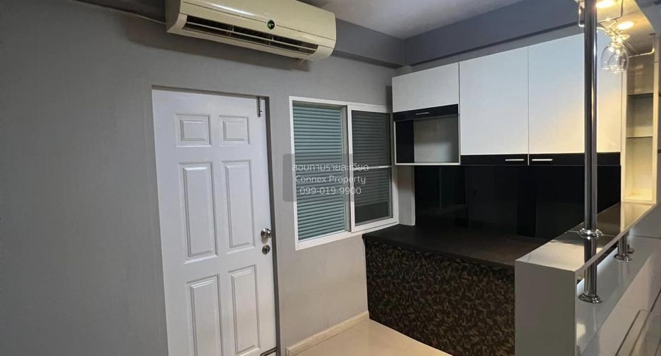 Casa adosada en venta de 3 habitaciones en Phasi Charoen, Bangkok