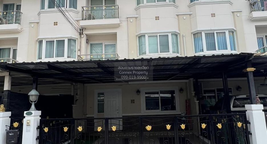 Casa adosada en venta de 3 habitaciones en Phasi Charoen, Bangkok