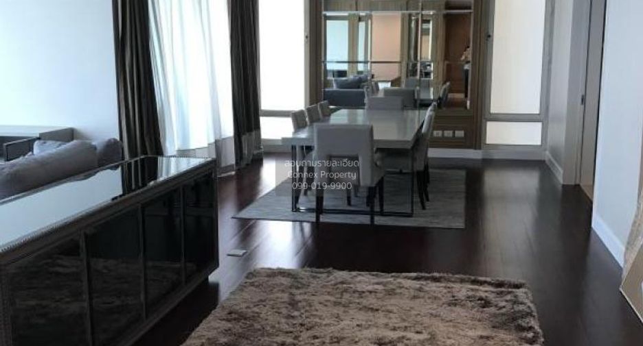 For sale 3 bedrooms condo in Pathum Wan, Bangkok