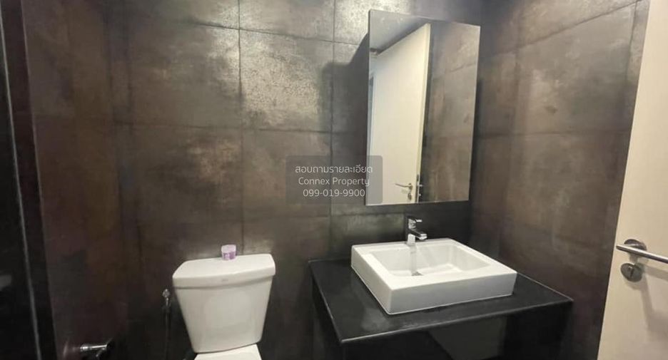 For sale 1 bed condo in Khlong Toei, Bangkok