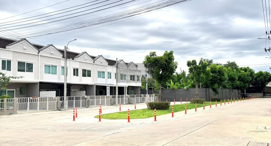 For sale 2 bedrooms townhouse in Bang Kruai, Nonthaburi