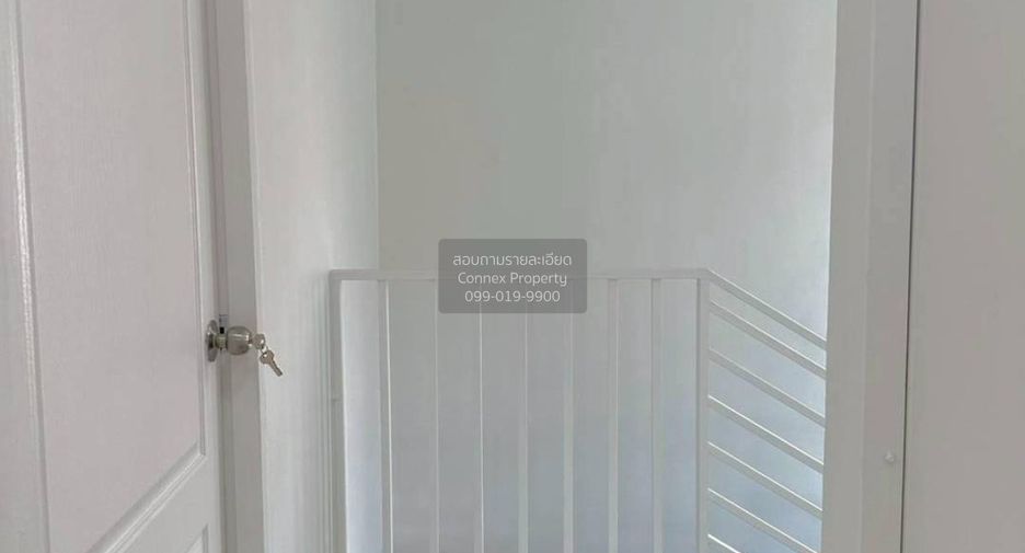 Casa adosada en venta de 3 habitaciones en Khlong Luang, Pathum Thani