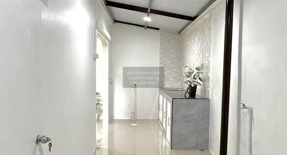 Casa adosada en venta de 3 habitaciones en Khlong Luang, Pathum Thani