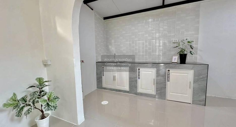 Casa adosada en venta de 3 habitaciones en Khlong Luang, Pathum Thani