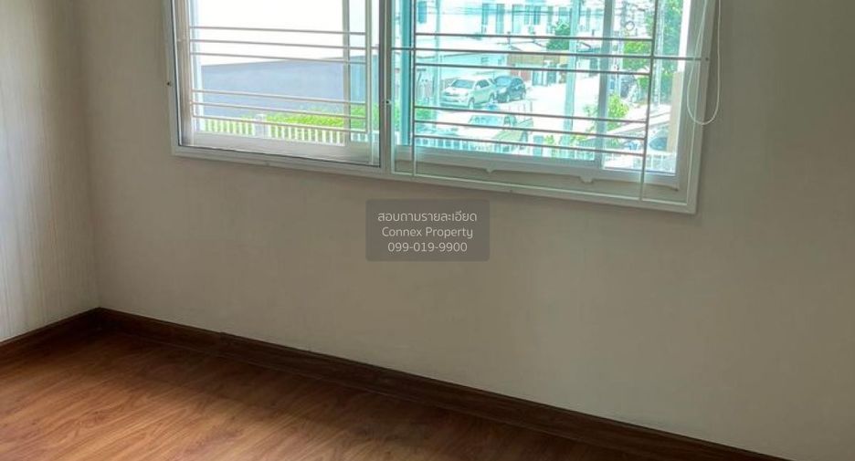 For sale 3 bedrooms townhouse in Rat Burana, Bangkok