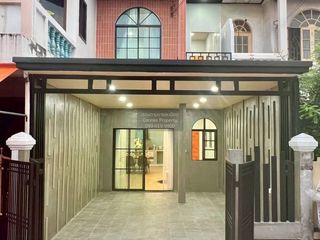 Продажа 2 спальни таунхаус в Кхан На Яо, Бангкок