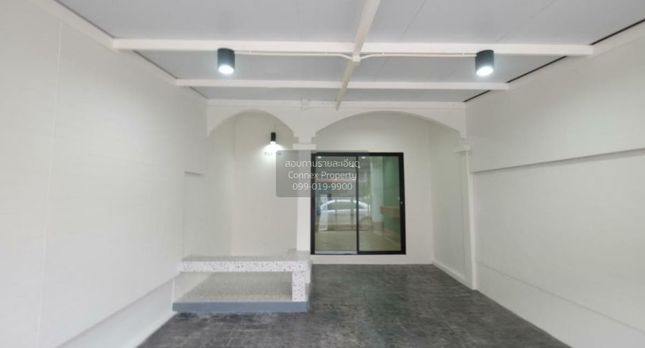 Casa adosada en venta de 2 habitaciones en Chatuchak, Bangkok