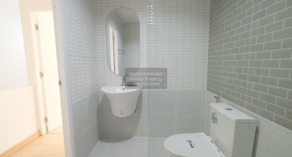 Casa adosada en venta de 2 habitaciones en Chatuchak, Bangkok