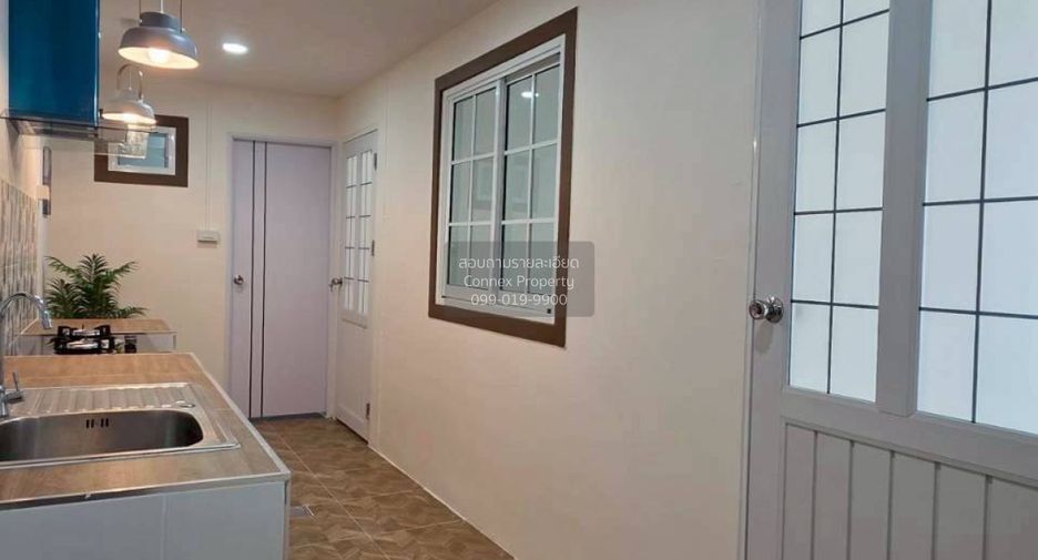 Casa adosada en venta de 3 habitaciones en Bang Yai, Nonthaburi