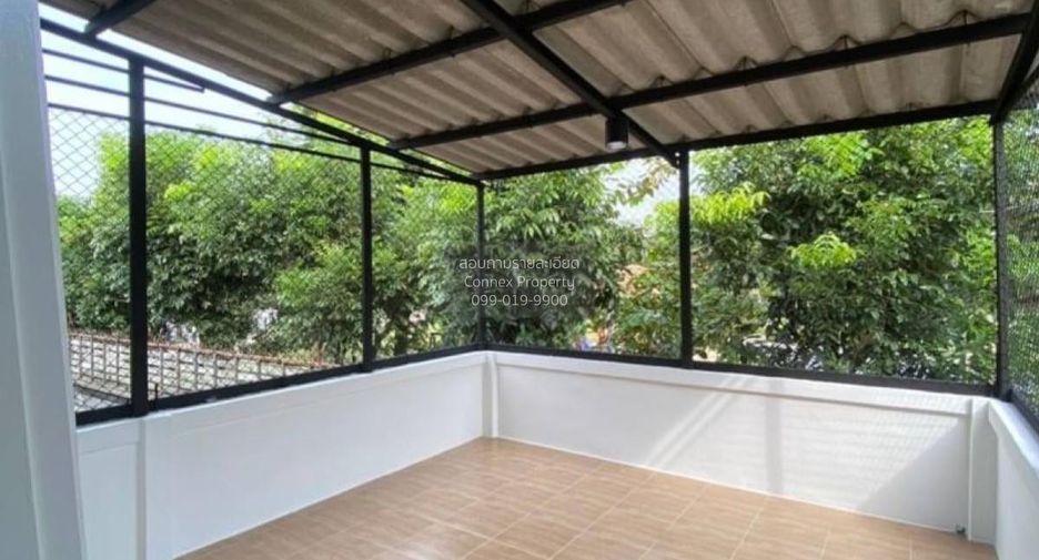 For sale 2 bedrooms townhouse in Thanyaburi, Pathum Thani