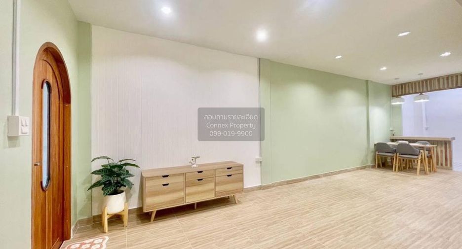Casa adosada en venta de 3 habitaciones en Bang Bua Thong, Nonthaburi