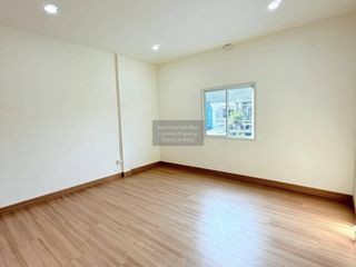 For sale 2 bedrooms townhouse in Mueang Nonthaburi, Nonthaburi