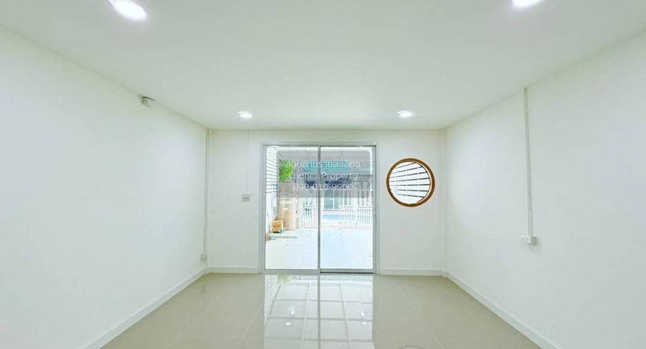 For sale 2 bedrooms townhouse in Mueang Nonthaburi, Nonthaburi