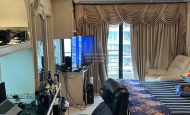 For sale 4 bedrooms condo in Khlong Toei, Bangkok