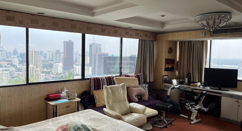 For sale 4 bedrooms condo in Khlong Toei, Bangkok
