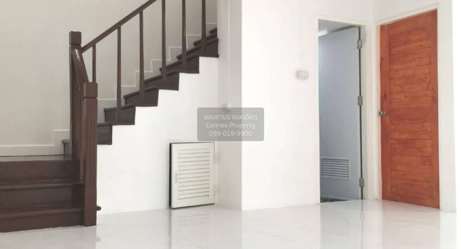 For sale 3 bedrooms townhouse in Sai Noi, Nonthaburi