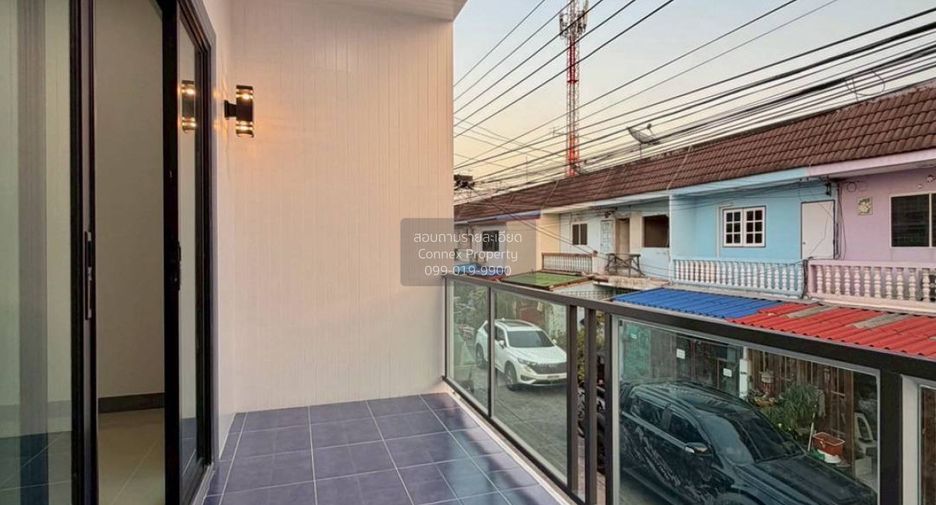 For sale 2 bedrooms townhouse in Pak Kret, Nonthaburi